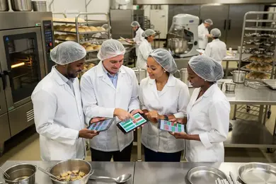 2026 How to Compare Online Food Industry Management Degrees by Student Support thumbnail