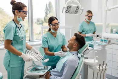 2026 Dental Assistant Degree Salary by Experience Level: Entry-Level, Mid-Career, and Senior Roles thumbnail