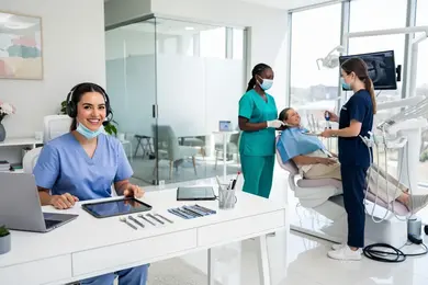 2026 Most Flexible Careers You Can Pursue With a Dental Assistant Degree: Remote, Hybrid, and Freelance Paths thumbnail