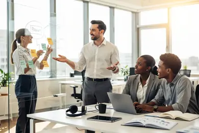 Careers After an Online MBA in Project Management for Nonbusiness Bachelor's Graduates thumbnail