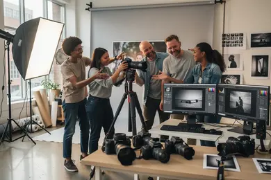 2026 Online Digital Photography Degrees That Help Build Client Communication Skills thumbnail