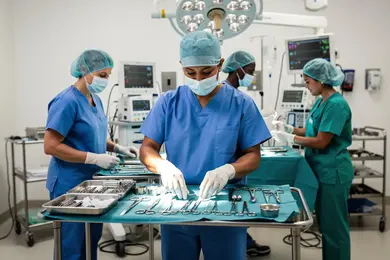 2026 Surgical Tech Degree Programs That Accept Transfer Credits thumbnail