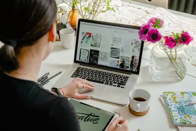 Best AI-Powered Free Website Name Generators: Website Name Ideas Guide for 2026 thumbnail