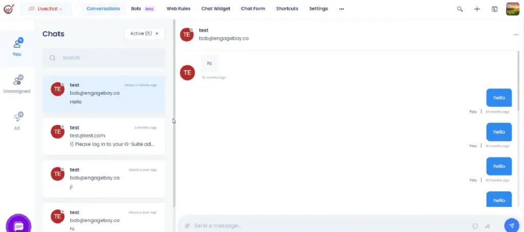 The live chat capabilities of EngageBay use push notifications and templated messages to streamline responses.
