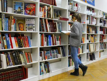 Interview with Library Science Experts: Answering Students’ Questions About Library Science Trends thumbnail