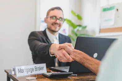 2027 How to Become a Mortgage Broker: Salary & Career Paths