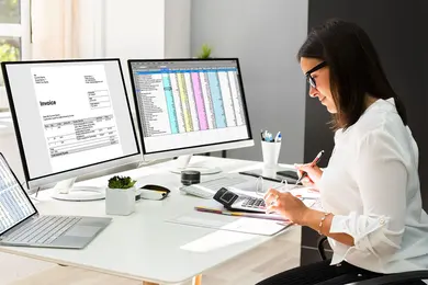 How to Choose Accounting Software for Your Business thumbnail