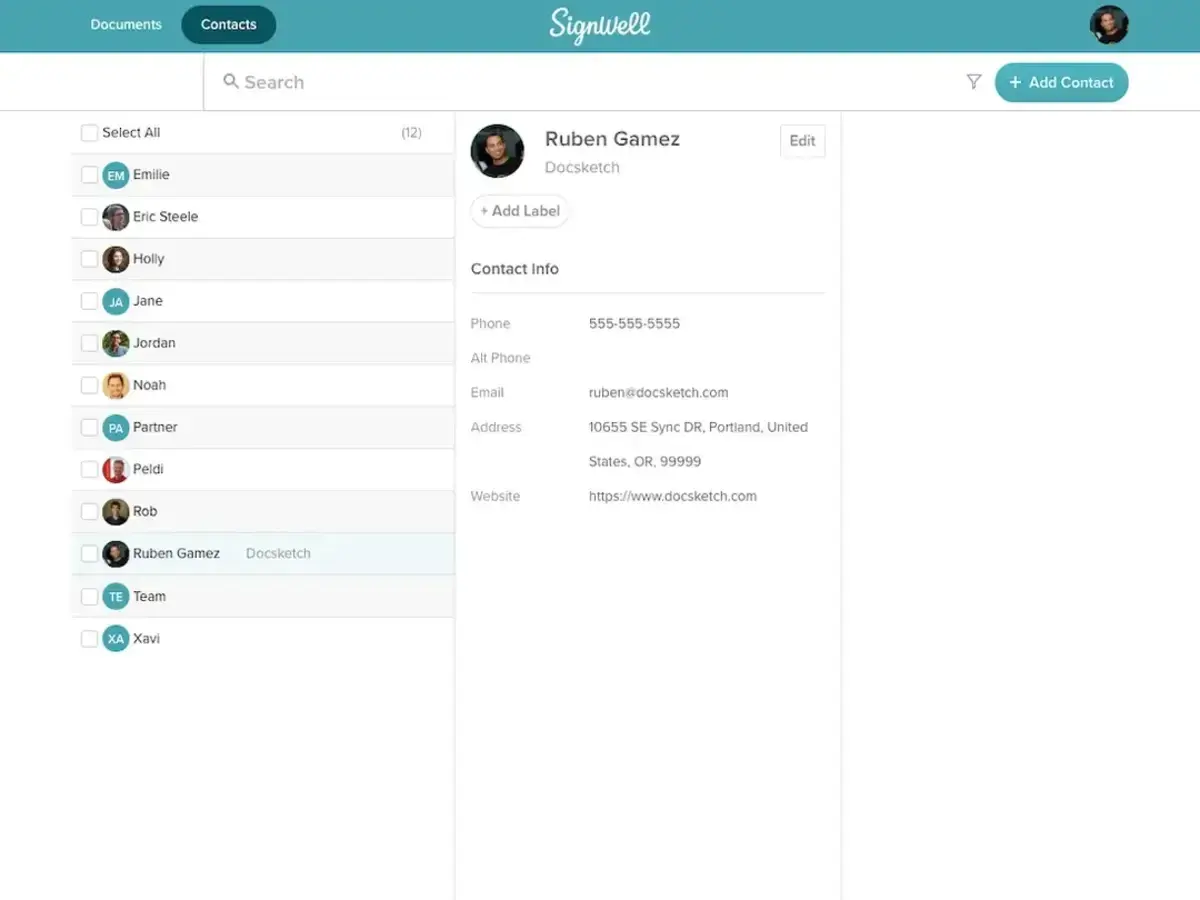 SIgnWell provides an intuitive, code-free platform that allows non-technical users to interact with data easily.