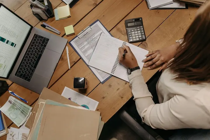 How to Take Out a Student Loan Without Your Parents for 2026
