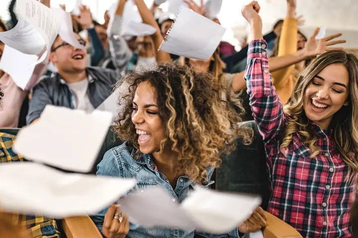 What is a Passing Grade in College for 2026