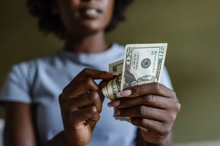 This job pay $160,000 a year with no college degree required—here's how