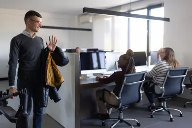 Companies That Forced Full Return To Office Lost 25% More Senior Staff Than Those That Didn't thumbnail