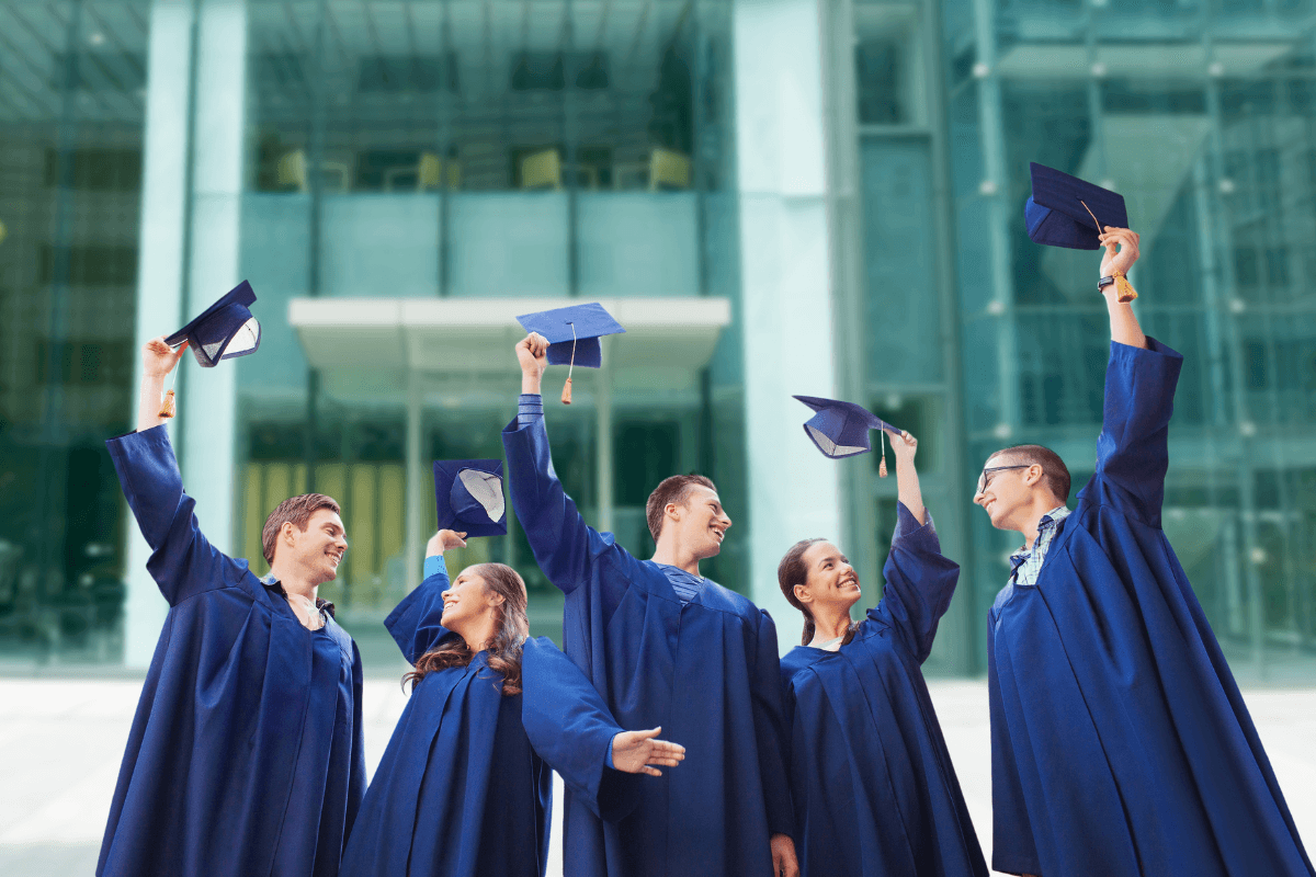 2027 MBA Grads Reliably Earn a Six-Figure Salary in These 6 Industries thumbnail