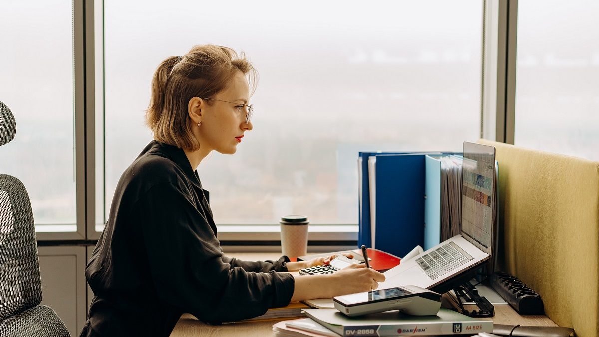 2027 What Can You Do With an Accounting Degree? Costs & Job Opportunities thumbnail
