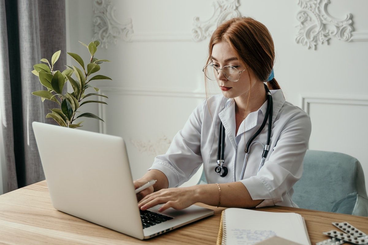 2026 What Courses Do You Take in a Healthcare Administration Program?