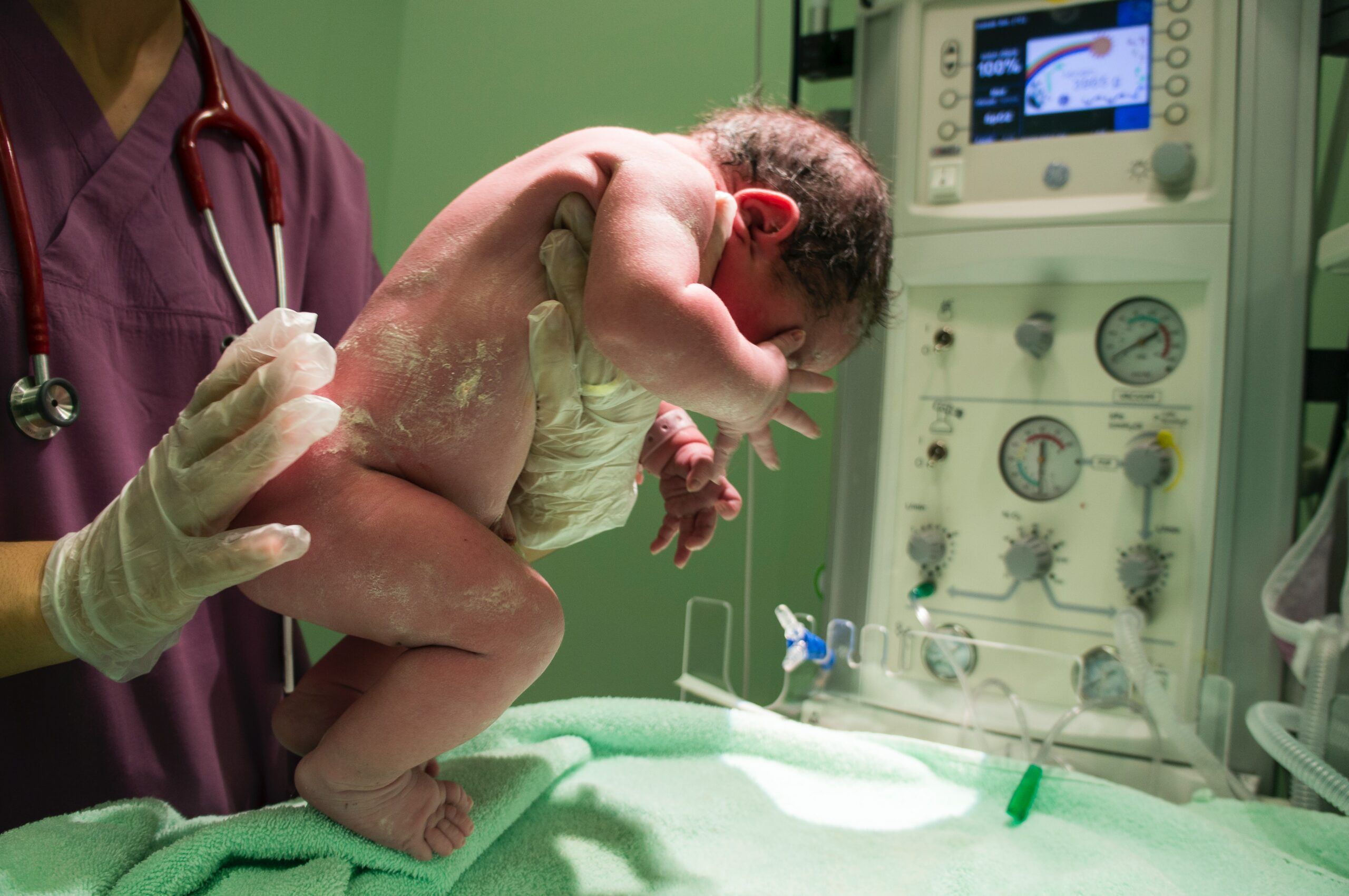 June 2026 What Is a Neonatal Nurse?