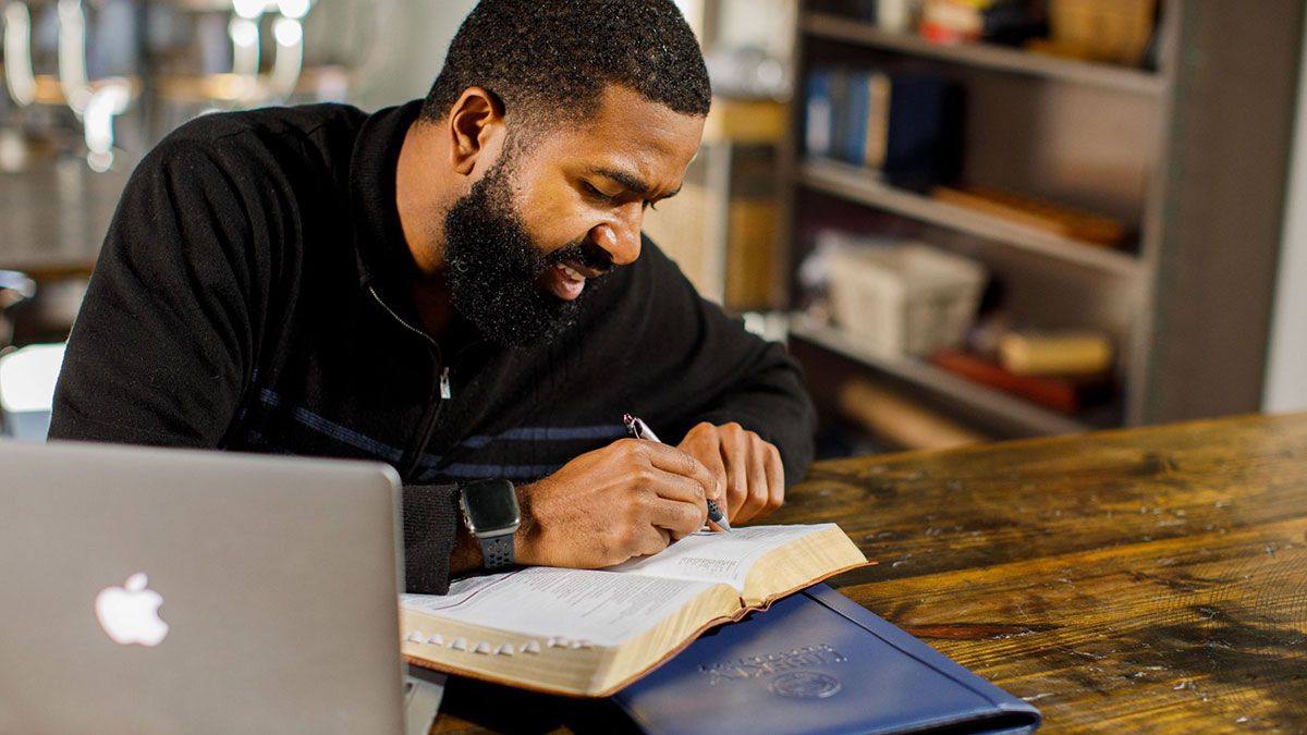 2026 Theology Degree: Requirements, Costs, Career Options & Salary