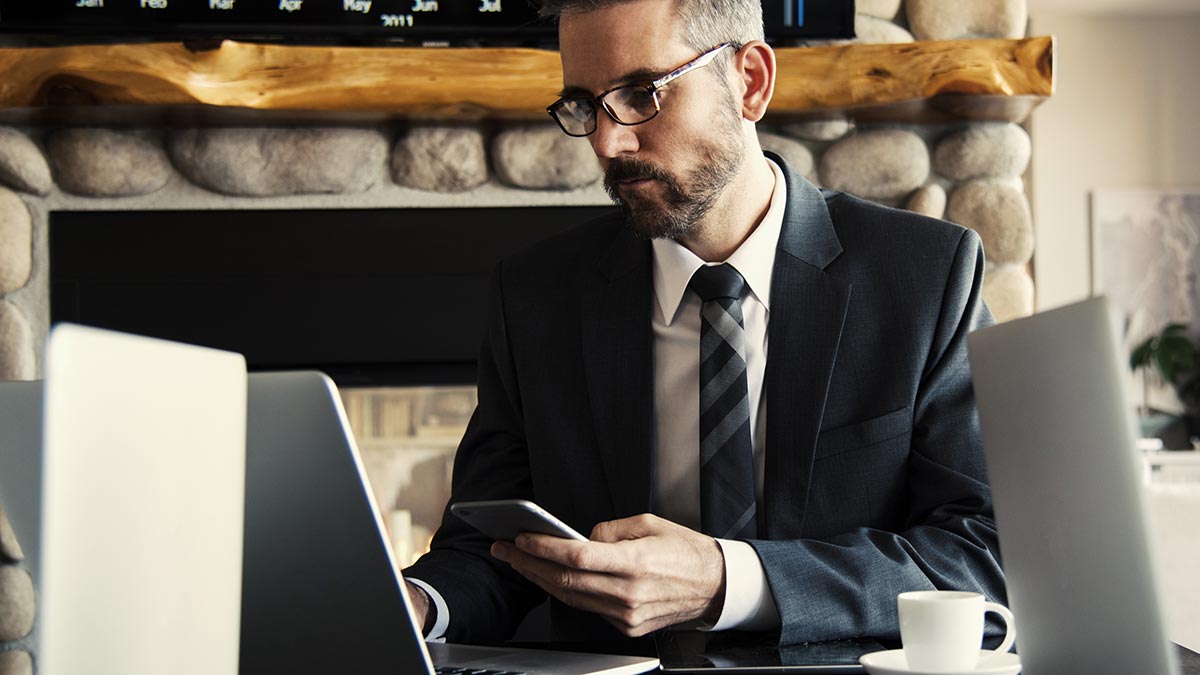 2027 What Is a Master’s Degree? Guide To Costs, Requirements & Job Opportunities thumbnail